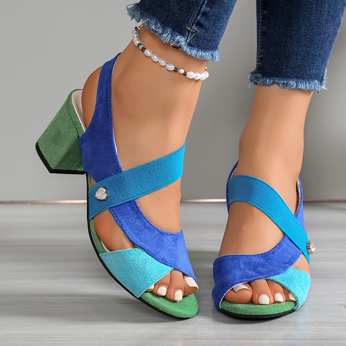Elara | Comfortable Heels with Crossed Straps